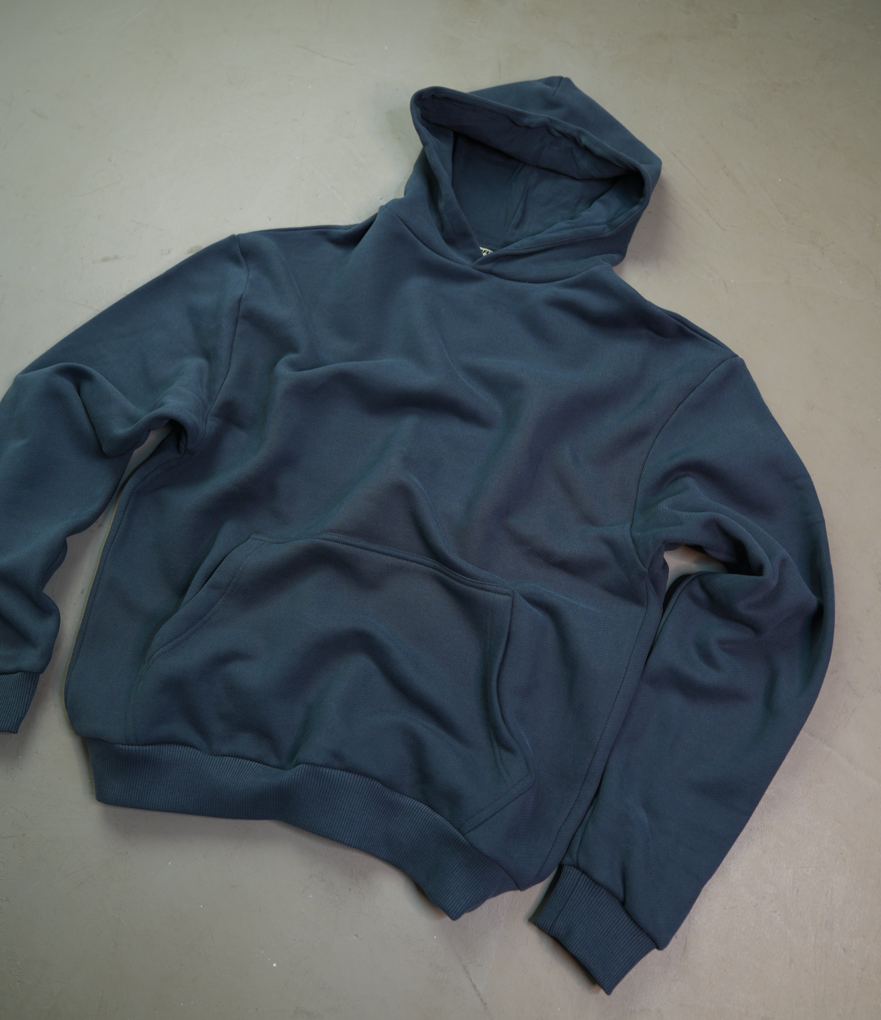 BASIC HOODIE STONE (430 GSM)