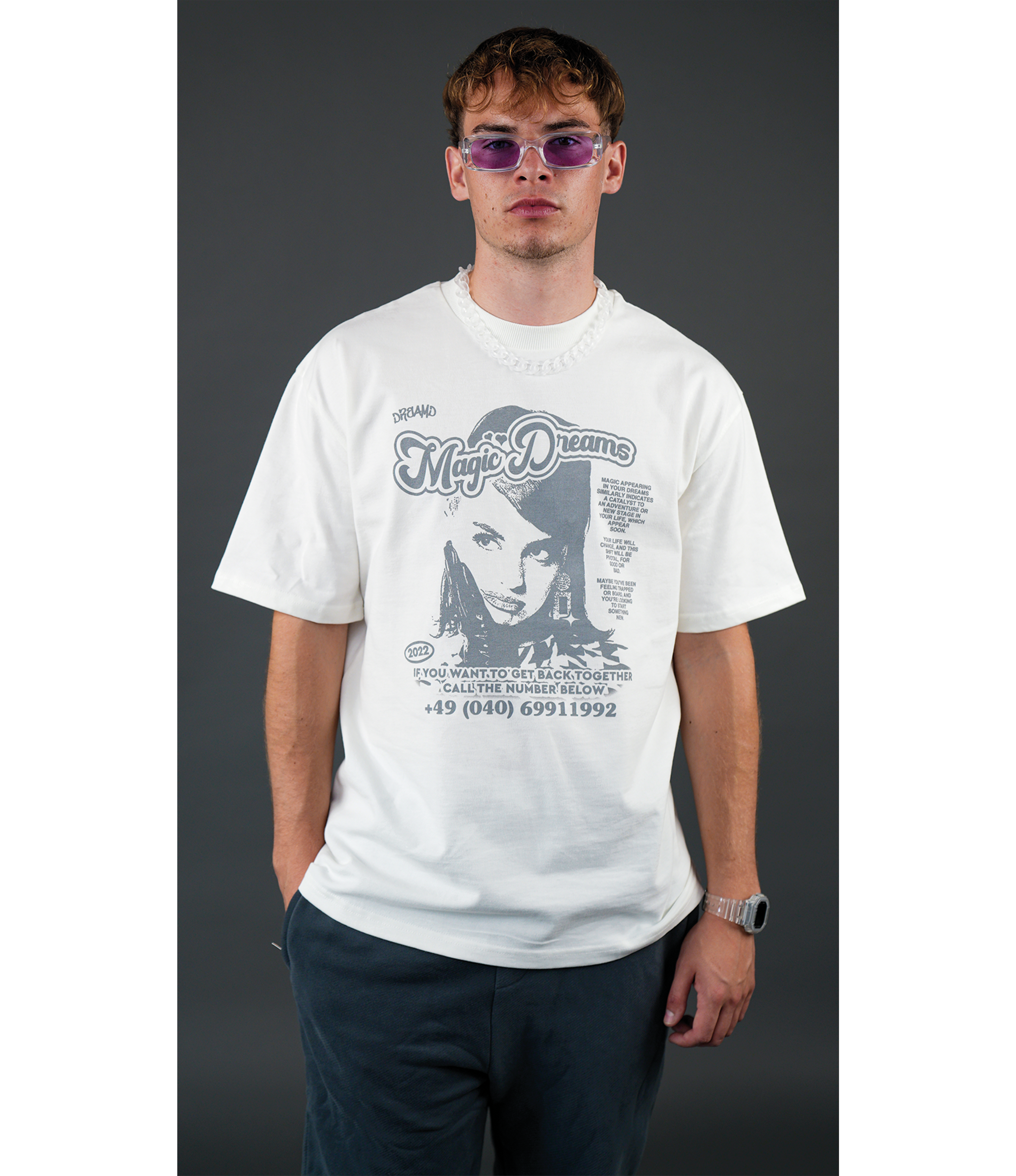 GIRLFRIEND TEE CREME (350 GSM)