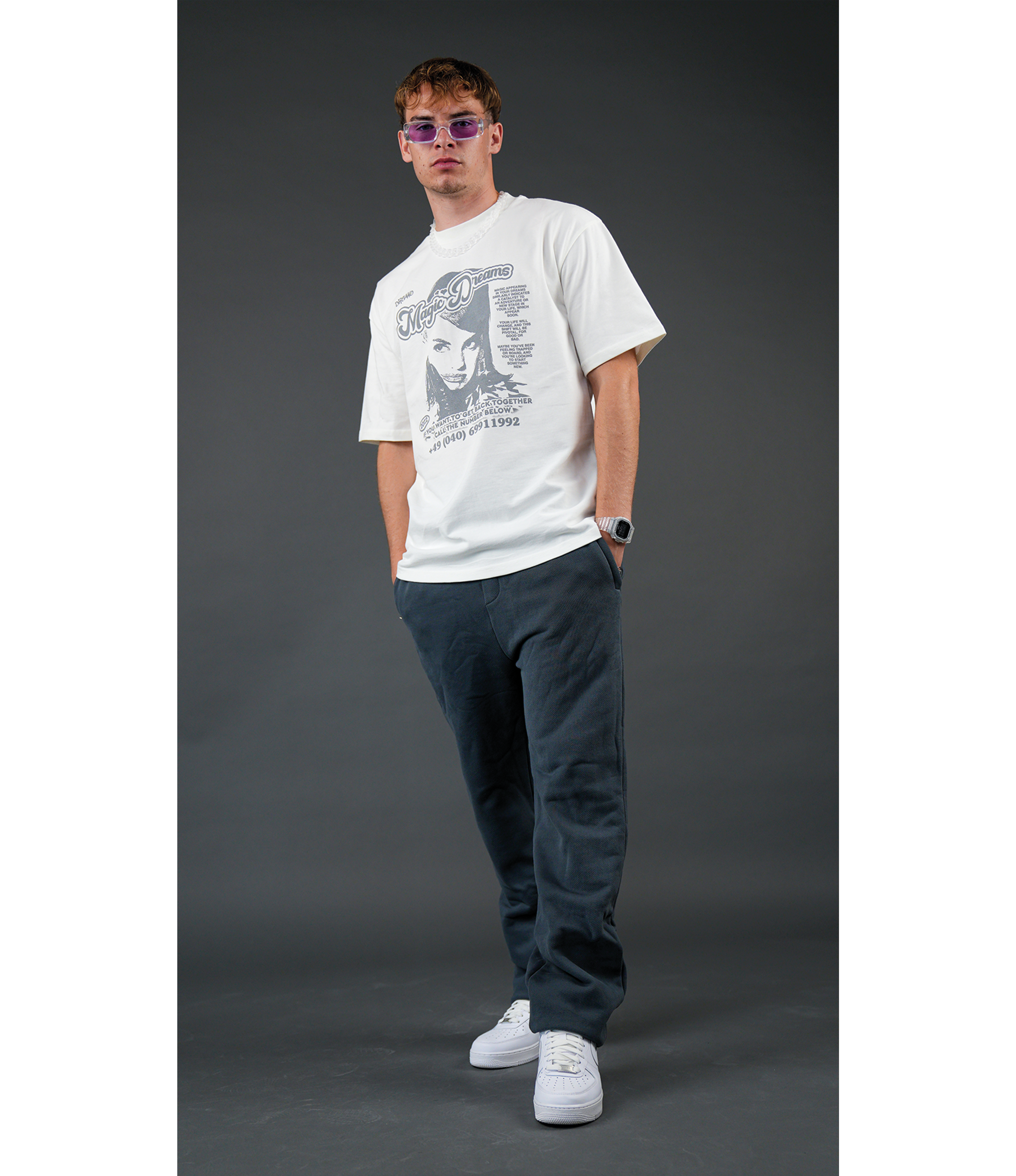 GIRLFRIEND TEE CREME (350 GSM)