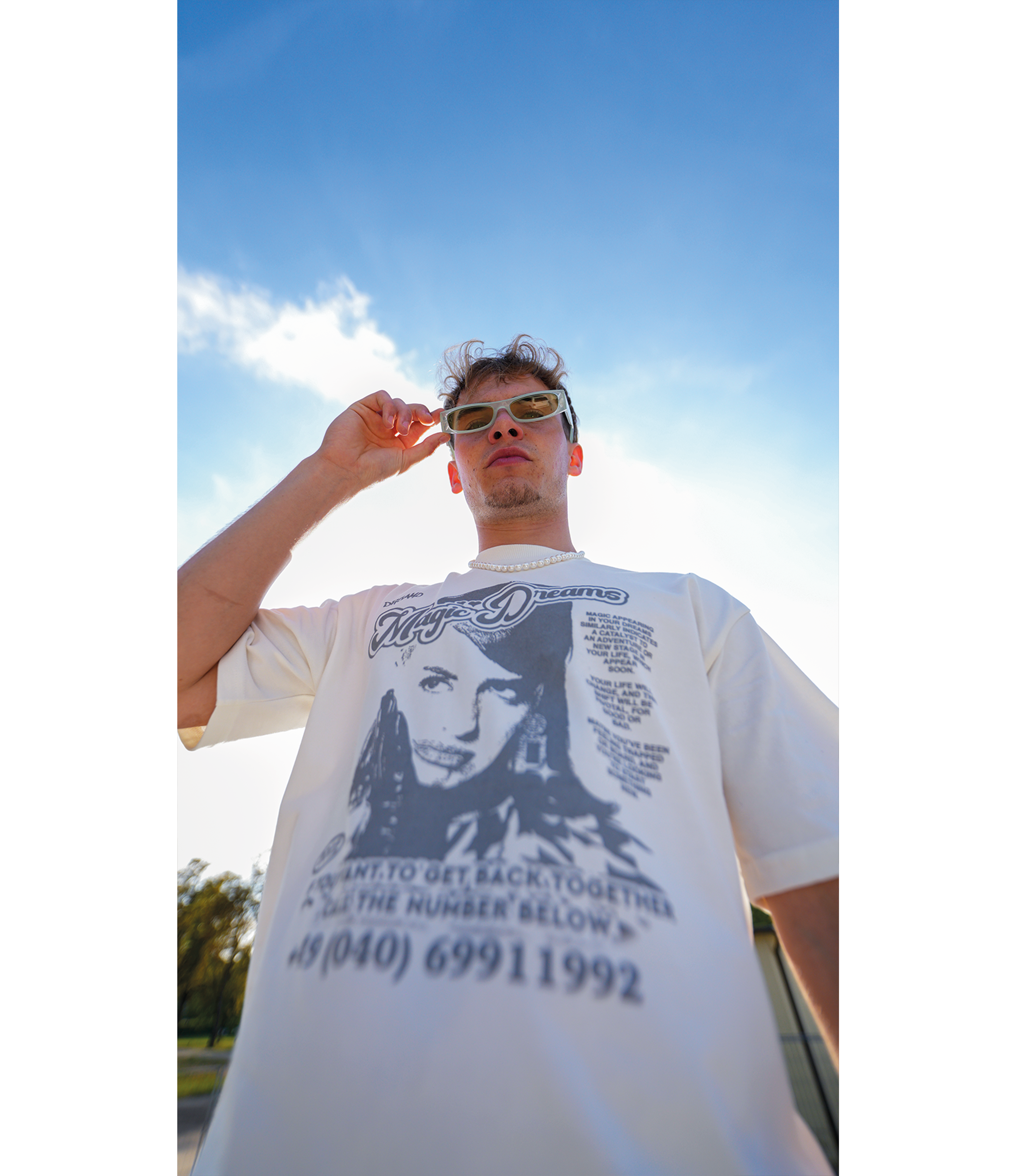 GIRLFRIEND TEE CREME (350 GSM)