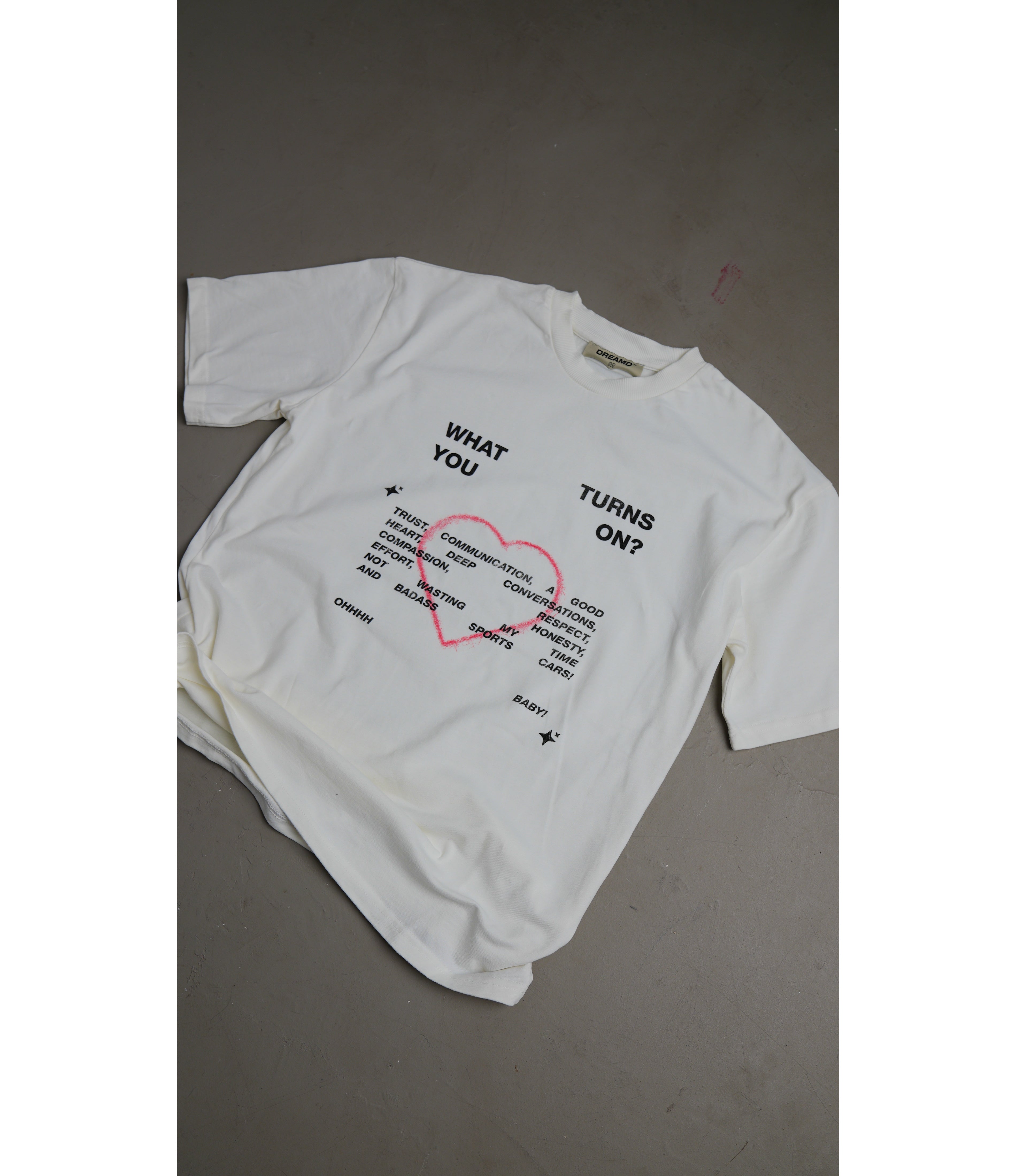 HEART TEE CREME (350 GSM)