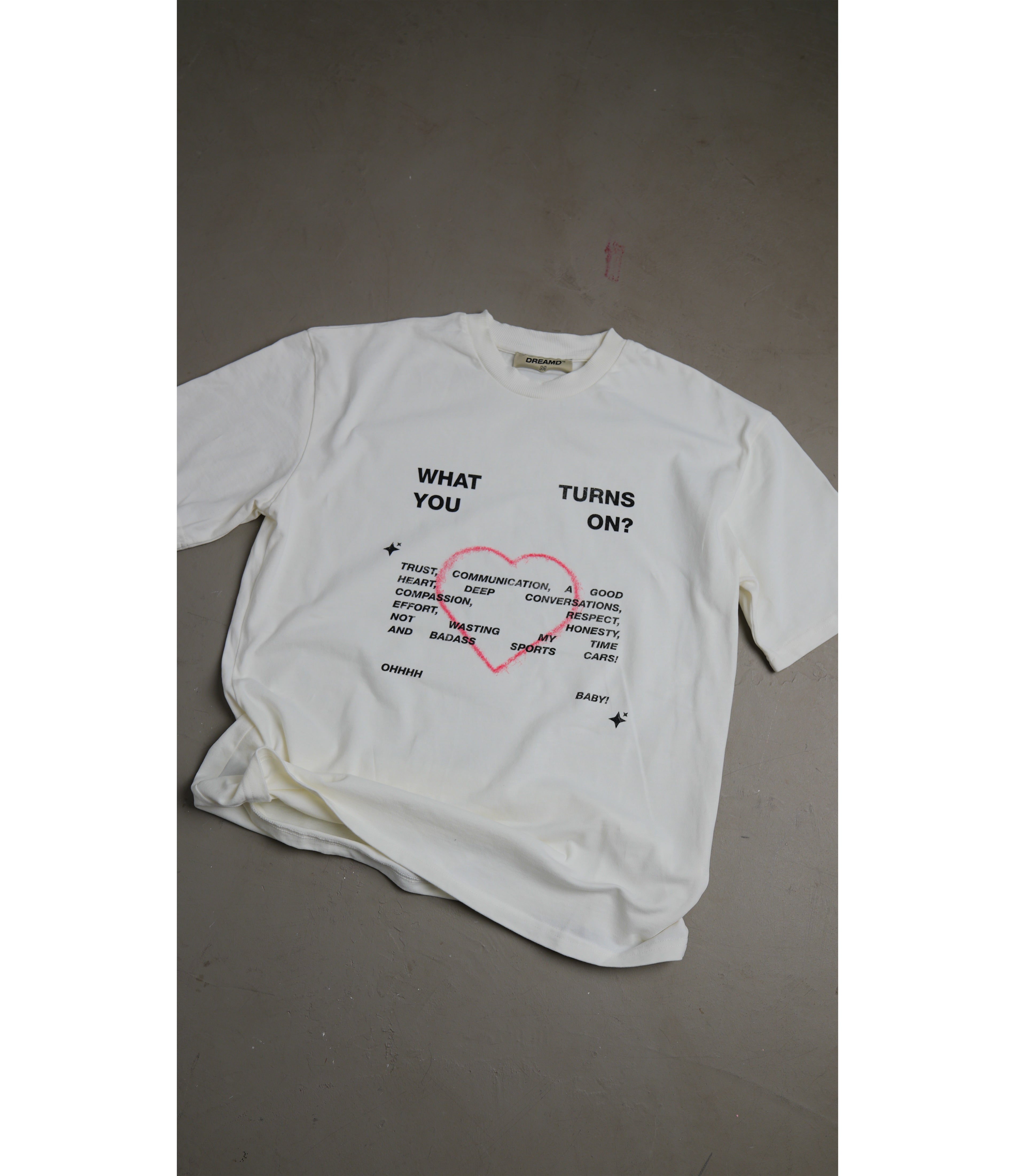 HEART TEE CREME (350 GSM)